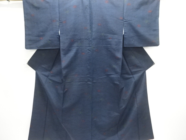 雲に花模様織り出し十日町紬着物